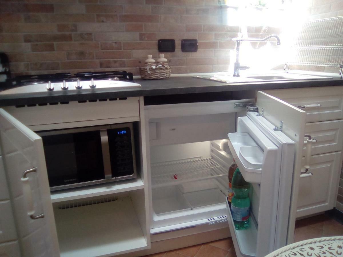 Apartamento Contrada casa vacanze Vado Ligure Exterior foto